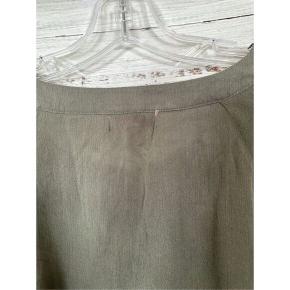 Pink Lily Women's Embroidered Henley Flowy Boho Blouse Olive Green Size Small - Picture 14 of 14